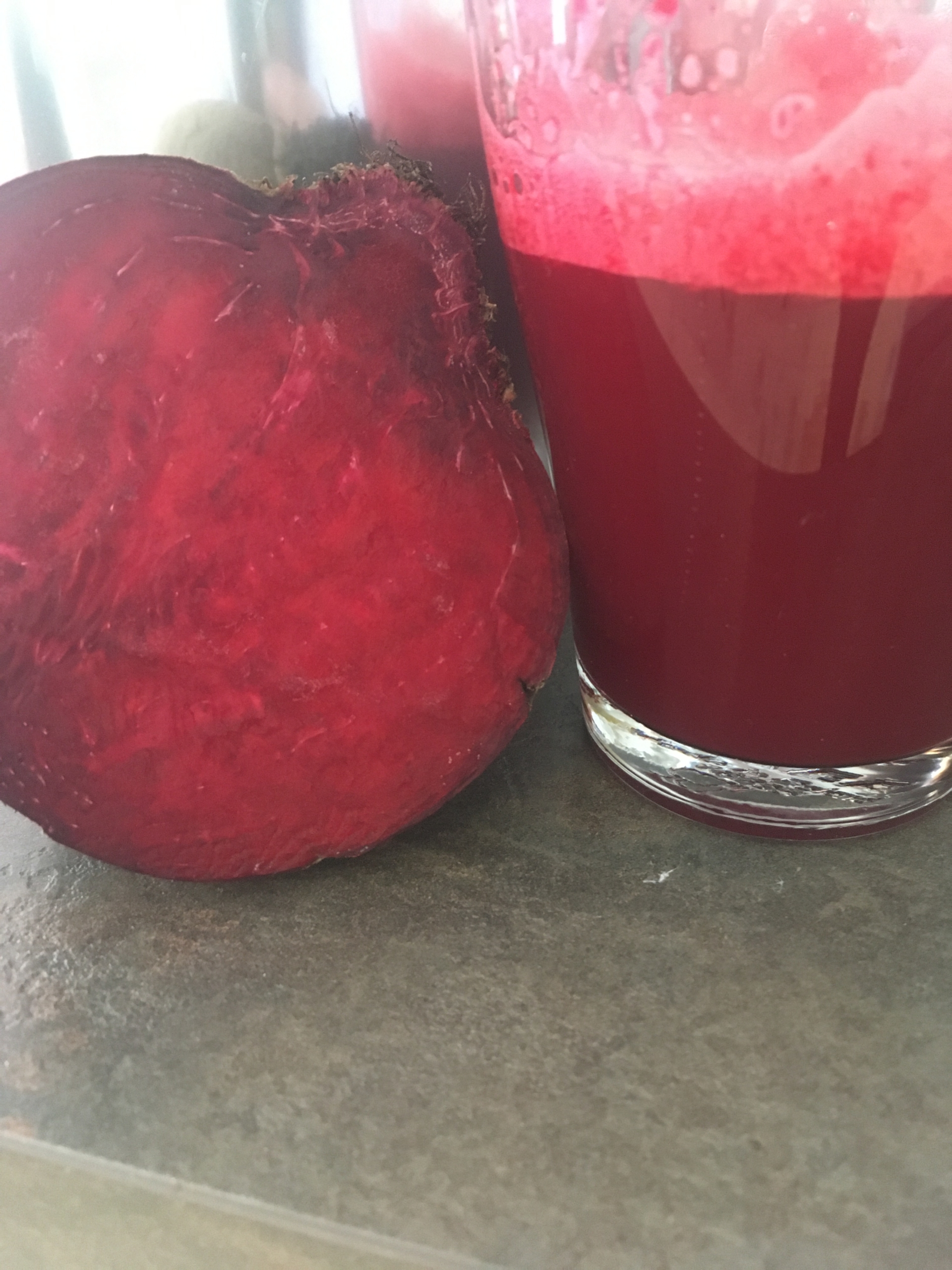 Pensez-vous à faire régulièrement un jus de légumes crus ?